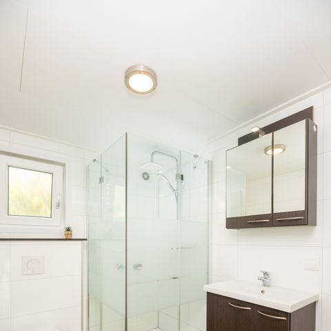 Bungalow 6 Personen - Flusskabine mit Sprudelbad