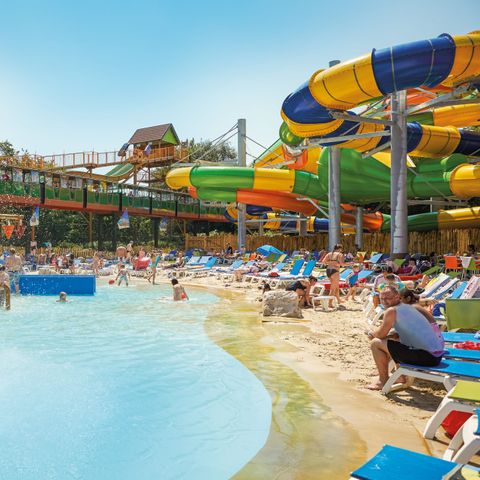 Attractie- & Vakantiepark Slagharen - Hardenberg - Image N°6