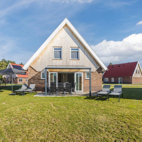 Bungalow 8 Personen - 8L