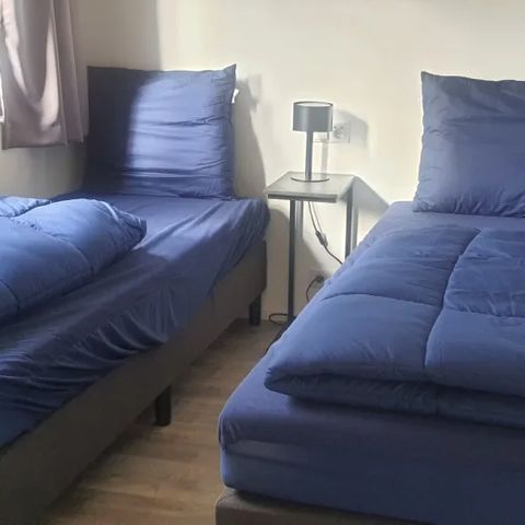 Bungalow 6 Personen - Würfel teilen