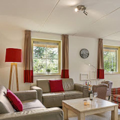 FERIENHAUS 6 Personen - Kinderbauernhaus 6DLK (max. 4 Erwachsene & 2 Kinder)