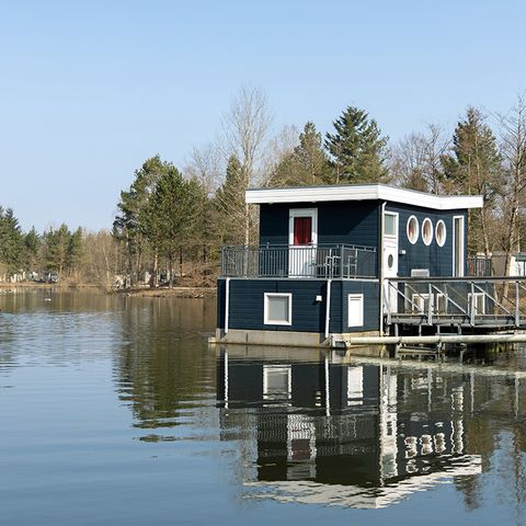 AUßERGEWÖHNLICHE UNTERKUNFT 4 Personen - Hausboot BS1342