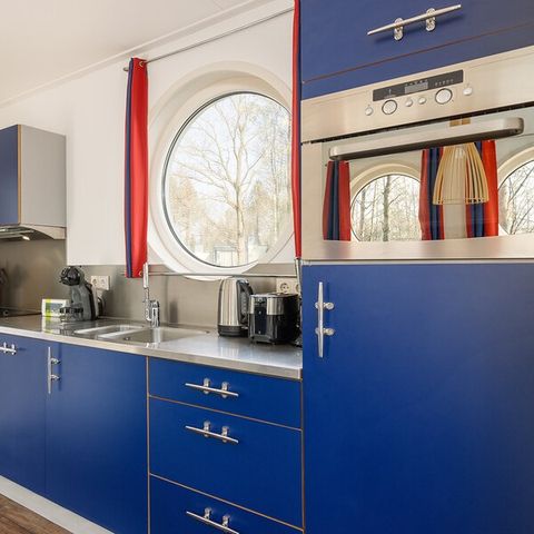 AUßERGEWÖHNLICHE UNTERKUNFT 4 Personen - Hausboot BS1342