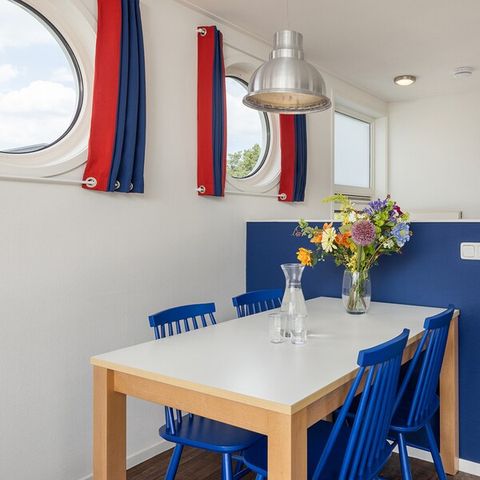 AUßERGEWÖHNLICHE UNTERKUNFT 4 Personen - Hausboot KV2141