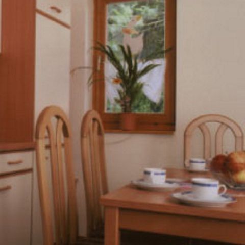 Bungalow 4 Personen - Freistehendes Ferienhaus mit Holzofen, im Bruchttal