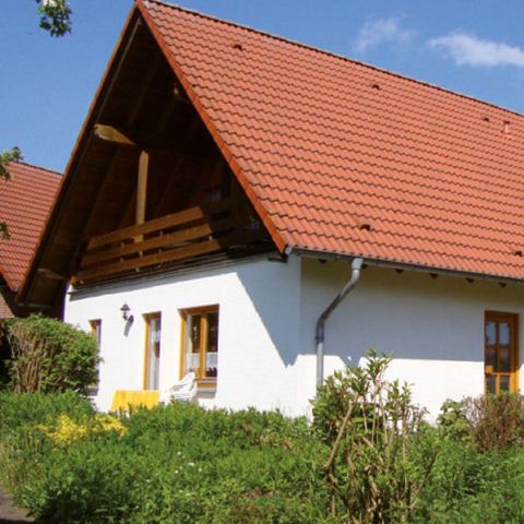 Bungalow 4 personen - Wohnung im Erdgeschoss im grünen Bruchttal gelegen