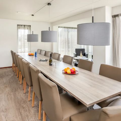 FERIENHAUS 16 Personen - Familienvilla R16
