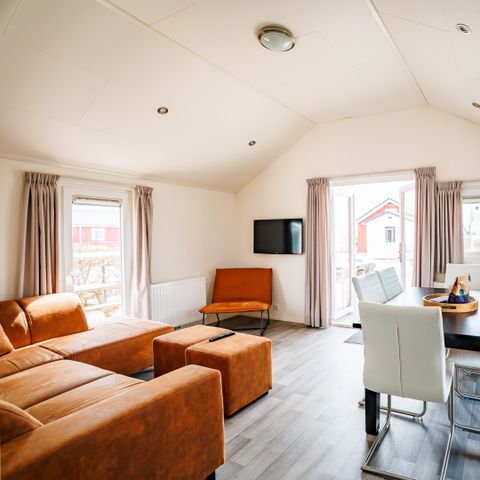 LODGE 6 Personen - Flusslodge (max. 4 Erwachsene)