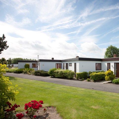 Bungalow 4 Personen - 2 UHR MORGENS