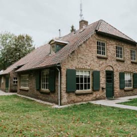 FERIENHAUS 12 Personen - Gruppenfarm inkl. Eintritt Safaripark Beekse Bergen