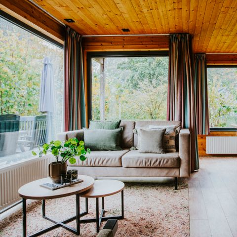 Bungalow 6 Personen - Damhert Hottub & Sauna inkl. Eintritt Safaripark Beekse Bergen