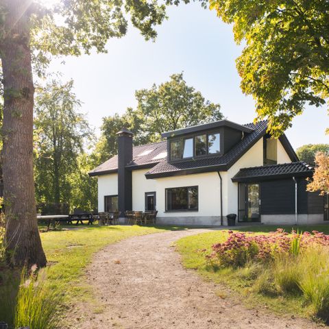 Gruppenunterkunft 24 personen - 2Gruppen-Villa