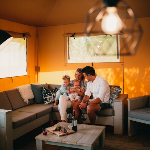 Zelt 8 Personen - Safari-Haus
