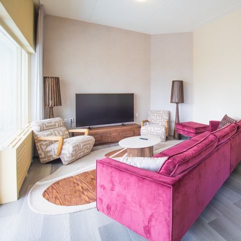 Bungalow 4 Personen - Hügel mit Whirlpool und Sauna
