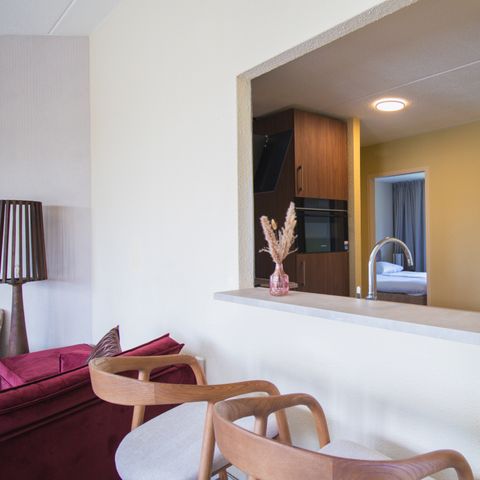 Bungalow 4 Personen - Hügel mit Whirlpool und Sauna