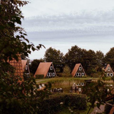 FERIENHAUS 30 Personen - Gruppenunterkunft Kapschuur + 5 Fischerhütten (30 Personen)