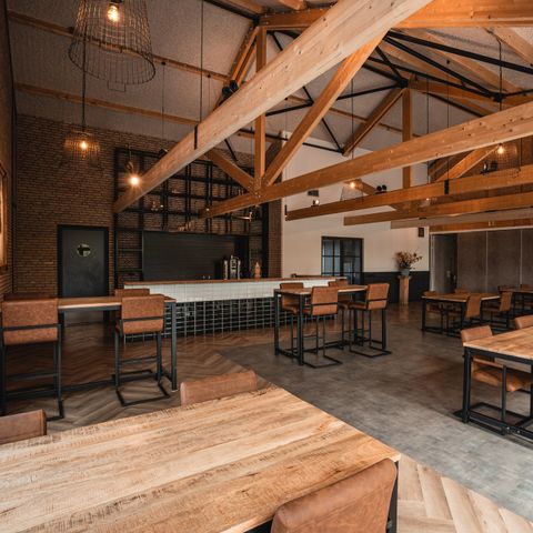 FERIENHAUS 36 Personen - Gruppenunterkunft Stall + 5 komfortable Wohnungen (36 Personen)