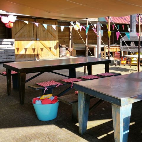 FERIENHAUS 76 Personen - Gruppenunterkunft Kapschuur + 13 Fischerhütten (76 Personen)
