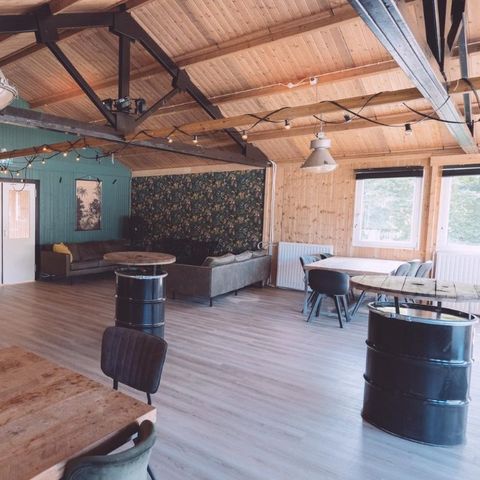 FERIENHAUS 24 Personen - Gruppenunterkunft Strandhuis + 4 Ferienhäuser (24 Personen)