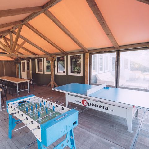 FERIENHAUS 24 Personen - Gruppenunterkunft Strandhuis + 4 Ferienhäuser (24 Personen)