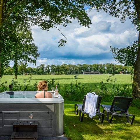 Lodge 2 personen - Panorama Wellness Lodge | Whirlpool, Sauna und Sonnendusche
