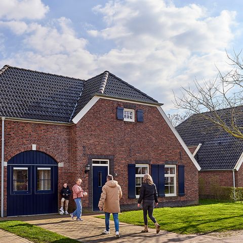 FERIENHAUS 13 Personen - Luxus