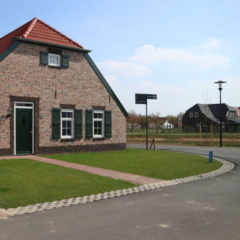FERIENHAUS 8 Personen - Wohnen im Freien