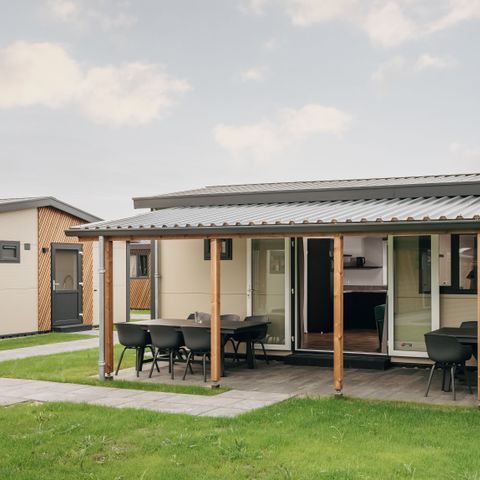 FERIENHAUS 12 Personen - Nistplatz für Vögel (3 Doppelhaushälften mit Bungalows)