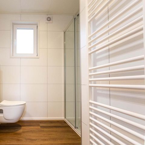 Bungalow 4 Personen - Modul Holz 4-Personen-Whirlpool