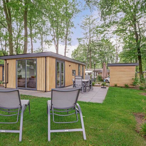 Bungalow 4 Personen - Modul Holz 4-Personen-Whirlpool