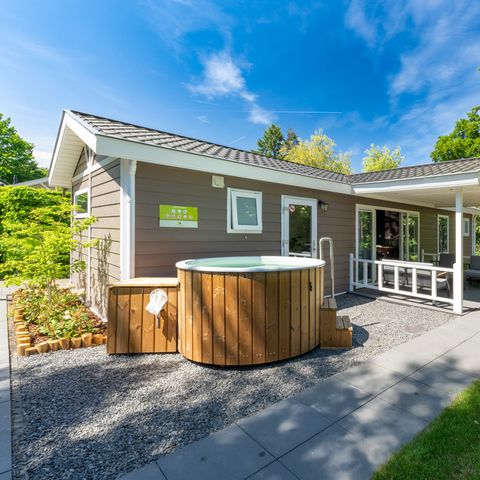 LODGE 4 Personen - Wellness Cottage mit privatem Whirlpool und Sauna