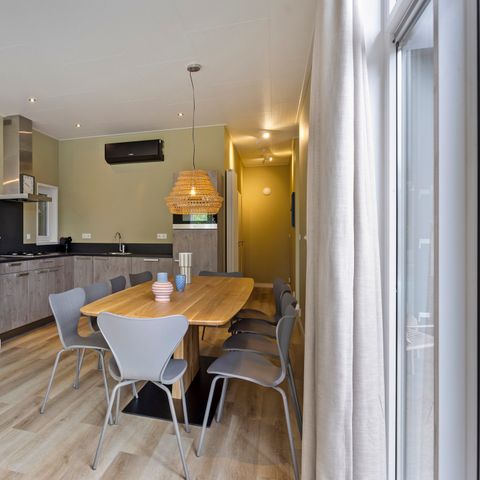 LODGE 10 Personen - mit privatem Tauchbecken und Gästehaus