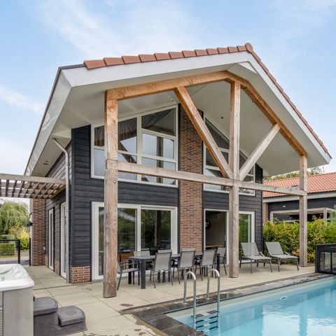 Villa 10 Personen - (Hallen-)Schwimmbad und Wellness (Spa)