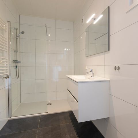 Bungalow 4 Personen - Park Lodge de Luxe mit Whirlpool