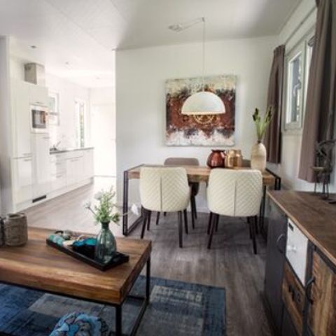 Bungalow 4 Personen - Park Lodge de Luxe mit Whirlpool Bungalow 4 Personen - Park Lodge de Luxe mit Whirlpool