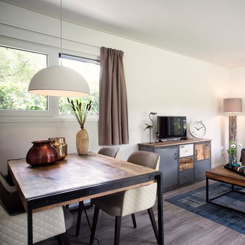 Bungalow 4 Personen - Park Lodge de Luxe mit Whirlpool