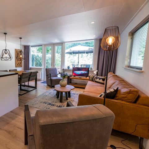 Bungalow 6 Personen - mit Whirlpool oder Jacuzzi und Sauna Bungalow 6 Personen - mit Whirlpool oder Jacuzzi und Sauna