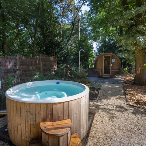 Bungalow 6 Personen - mit Whirlpool oder Jacuzzi und Sauna