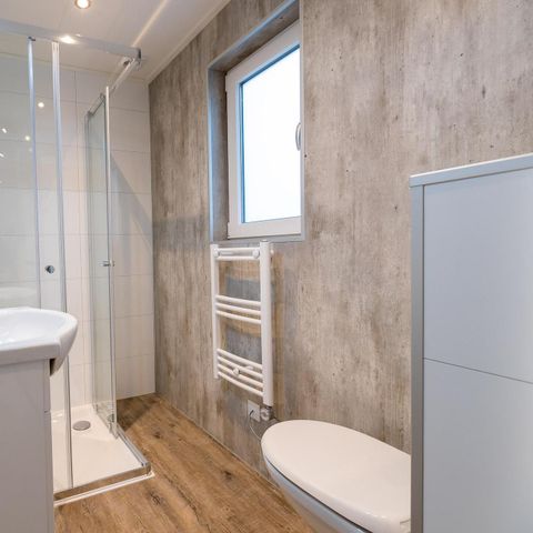 Bungalow 4 Personen - Wood Lodge Eco mit Whirlpool