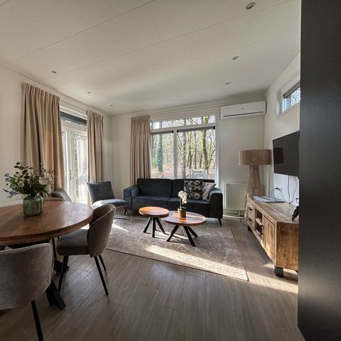 Bungalow 4 Personen - Nature Lodge Eco mit Whirlpool und Sauna