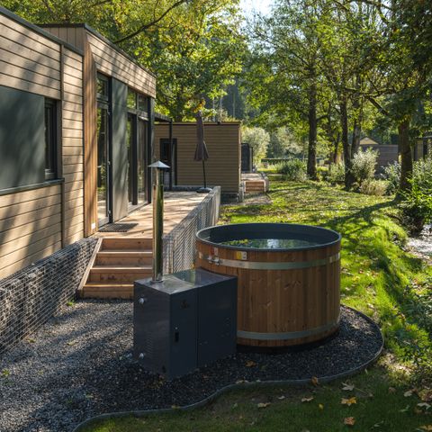 LODGE 4 Personen - Mamer mit Whirlpool