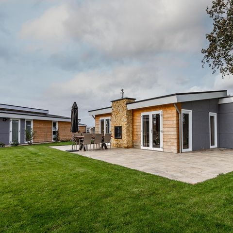 FERIENHAUS 6 Personen - Schaelsbergerbosch - Atmosphäre Feuerstelle & Sauna