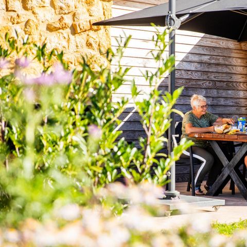 FERIENHAUS 4 Personen - Ravenbosch Royaal - Bad, Atmosphäre, Kamin und Gartenhaus