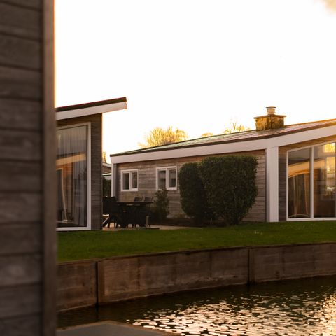 Chalet 4 Personen - Biesbosch mit Whirlpool