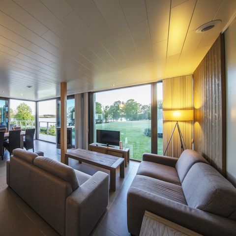 FERIENHAUS 8 Personen FERIENHAUS 8 Personen