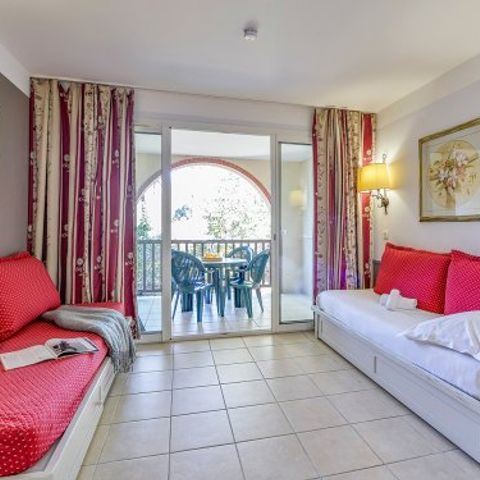 Studio 4 personen - Studio 4 Personen - 1 Schlafbereich - Terrasse oder Balkon - ca. 27 m² (RUL14)