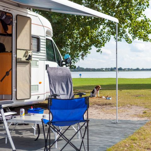 Stellplatz - Komfort-Wohnmobilstellplatz