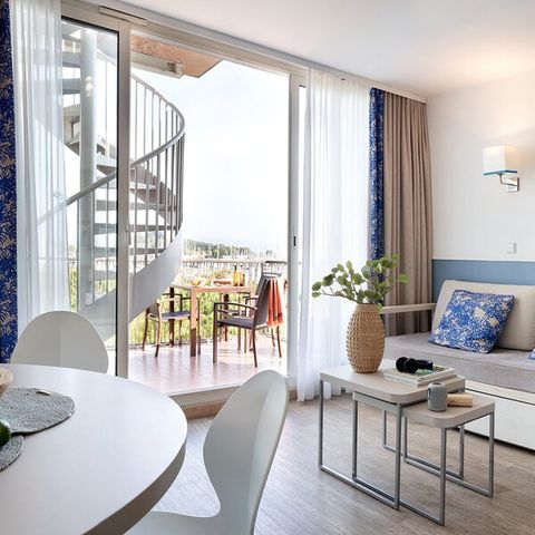 Wohnung 6 personen - - 1 Schlafzimmer + 1 Schlafnische - Whirlpool - Terrasse - Klimatisiert - Hafenblick