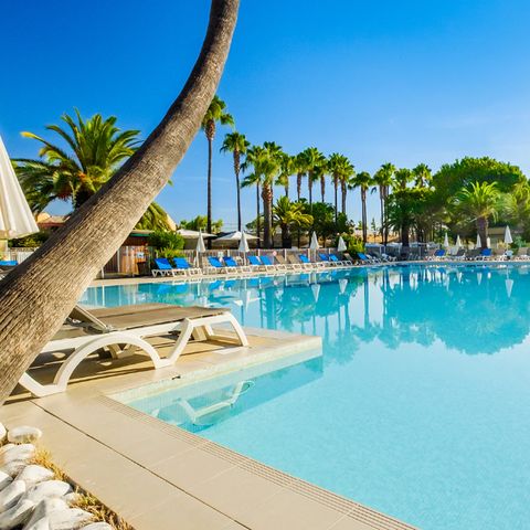 Pierre & Vacances Premium Residence Les Rives de Cannes - Mandelieu - Camping Alpes-Maritimes - Image N°4