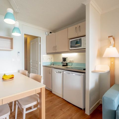 Studio 4 personen - Studio - 1 Schlafnische - Klimatisiert - Terrasse oder Balkon - Meerblick